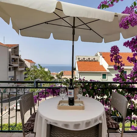 Family Leona * Makarska