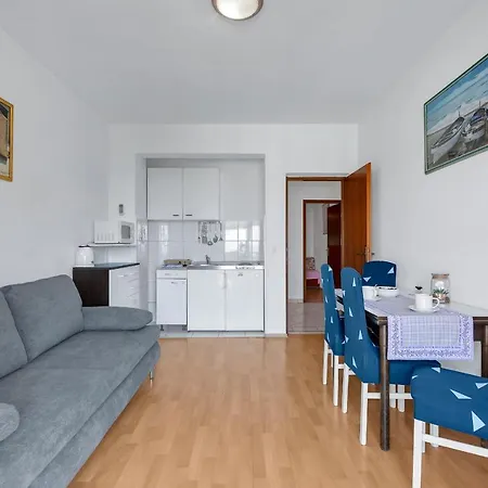 Apartment Family Leona Makarska