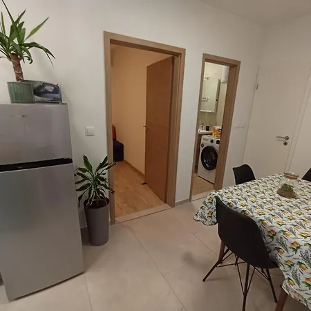 Family Leona Apartment