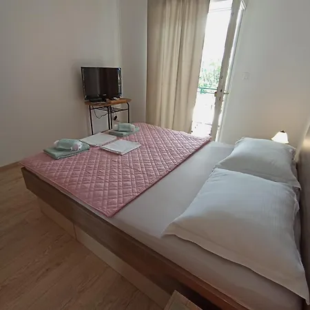 Family Leona * Makarska