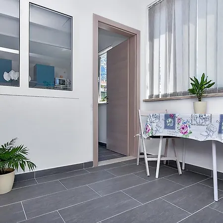 Family Leona * Makarska