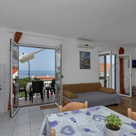 Family Leona * Makarska