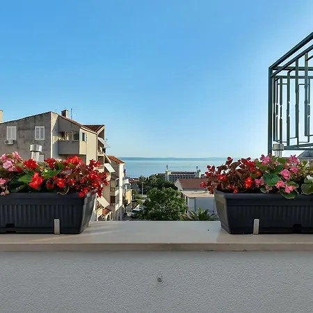 Family Leona Makarska